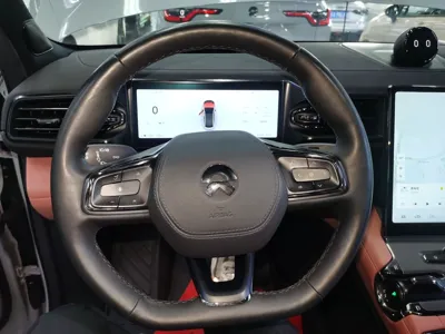 Nio EC6