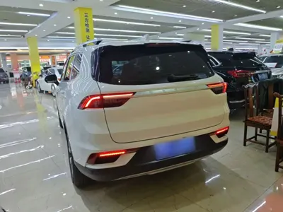 Geely Haoyue