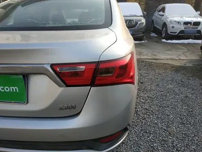 Zotye Z300