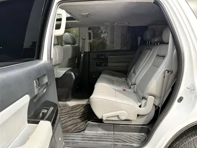 Toyota Sequoia