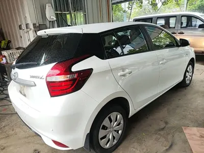 Toyota Yaris L