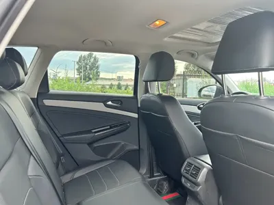 Jetta VS5