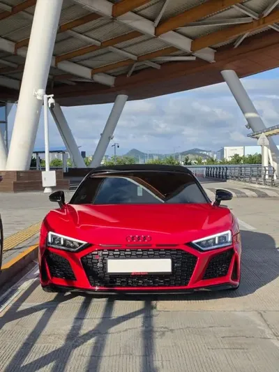 Audi R8