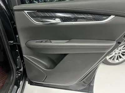 Cadillac XT6