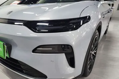 Leapmotor C11