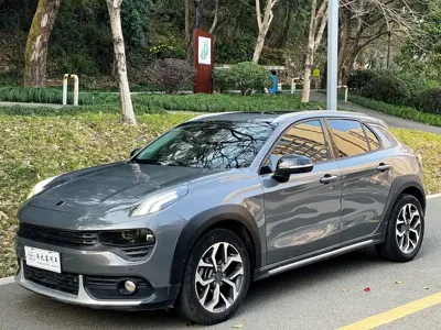 Lynk & Co 02