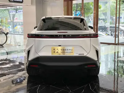 Lexus RZ