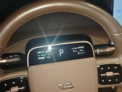 Li Auto Li MEGA