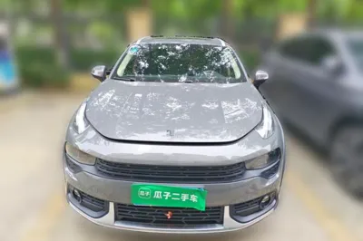 Lynk & Co 02