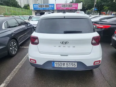 Hyundai Venue