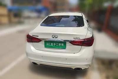 Infiniti Q50L