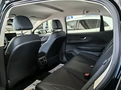 Hongqi Hongqi E-QM5