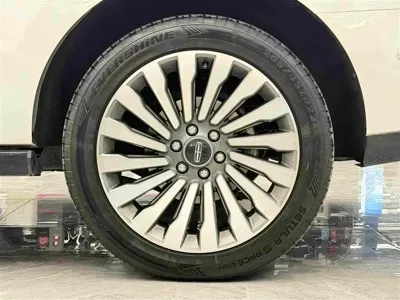 Lincoln Navigator