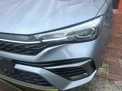 Roewe i5