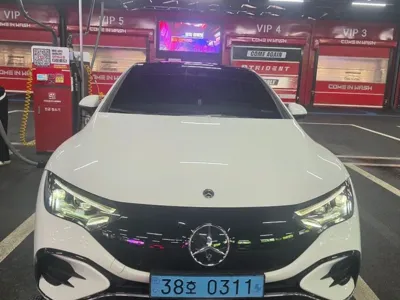 Mercedes-Benz EQE