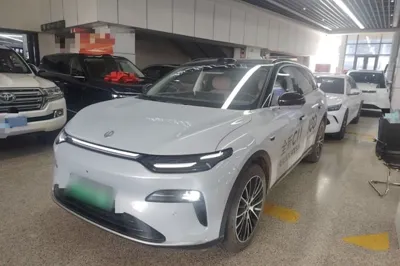 Leapmotor C11