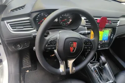 Roewe i5
