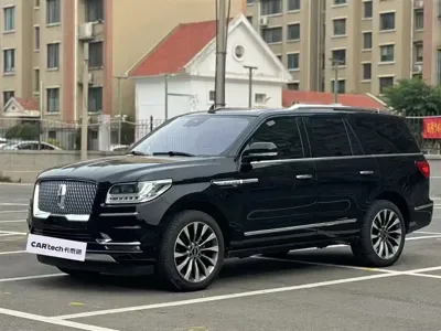 Lincoln Navigator