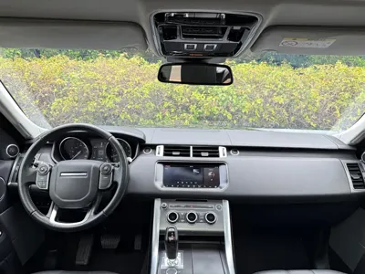 Land Rover Sport