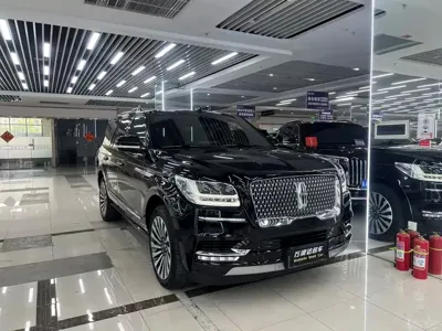 Lincoln Navigator