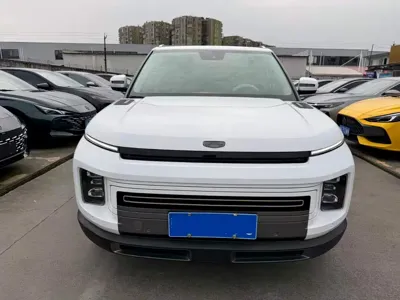Geely ICON
