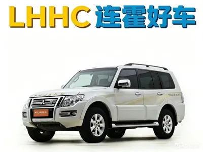 Mitsubishi Pajero (Import)