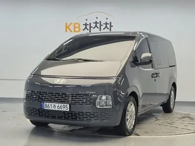 Hyundai Staria