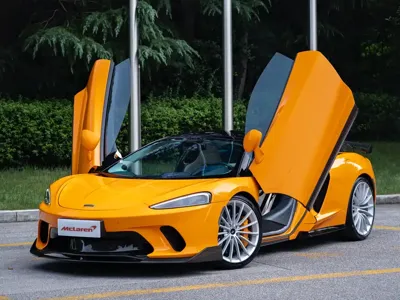 McLaren GT