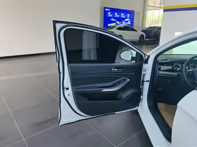 Chery Arrizo 5