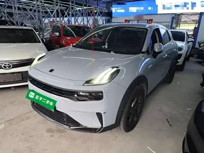 Lynk & Co 06 EM-P