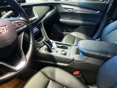 Cadillac XT6