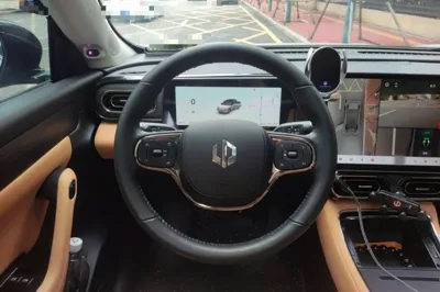 Leapmotor C11