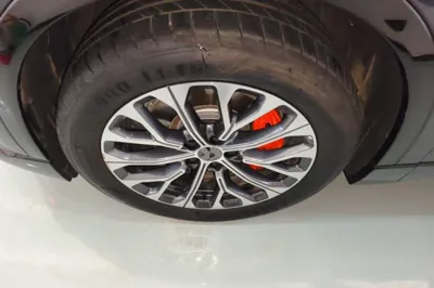 Nio EC6