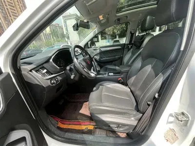 Roewe RX5