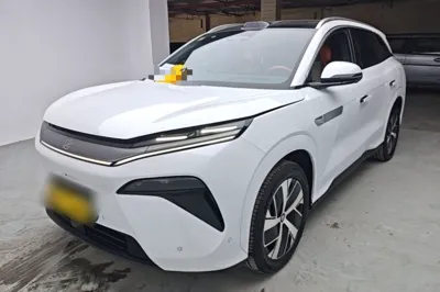 BYD Tang L