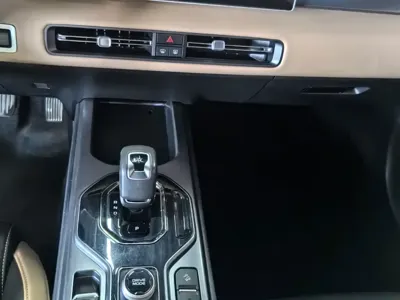 Geely ICON