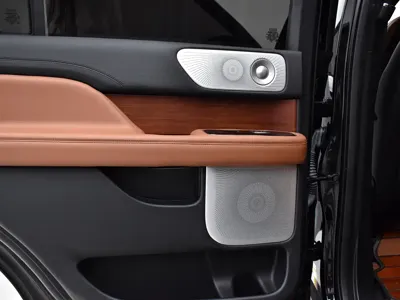 Lincoln Navigator