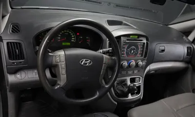 Hyundai Starex