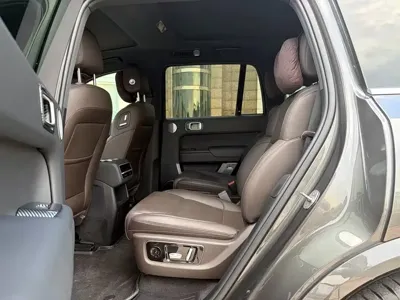 Li Auto Li L8