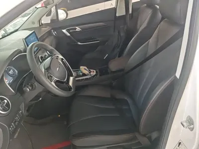 BAIC EU5