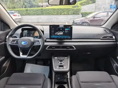 BYD e2