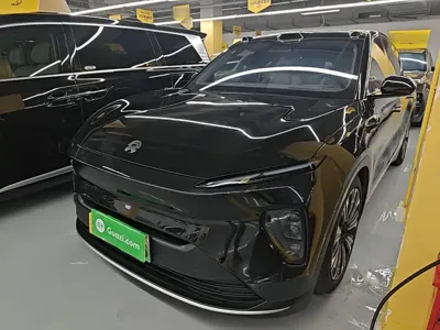 Nio ES8