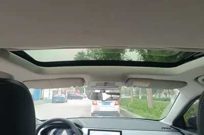 Roewe i5