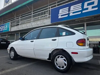 Kia Avella