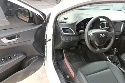 Hyundai Verna RV