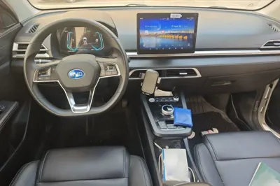 BYD e2