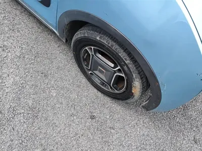Baojun E300