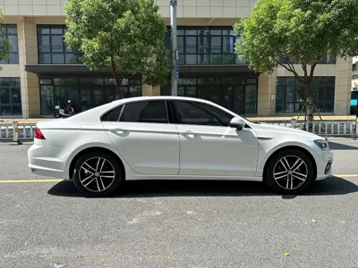 Volkswagen Lamando