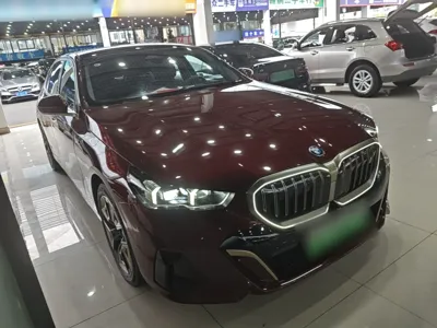 BMW i5