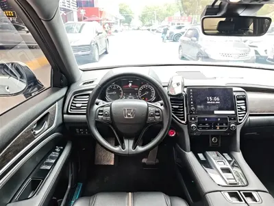 Honda UR-V